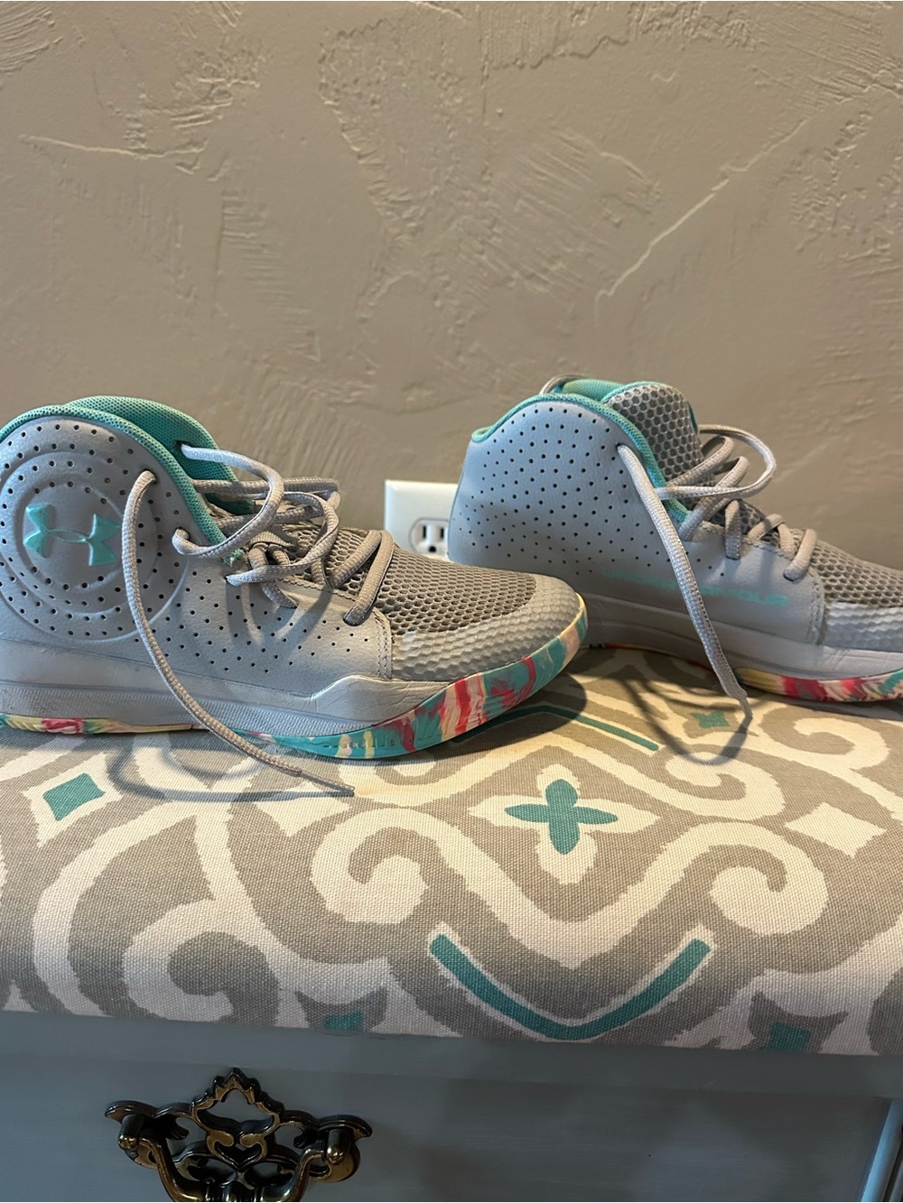 Under Armour Kids' Light Gray & Teal High-Top Sneakers with Multicolor Sole